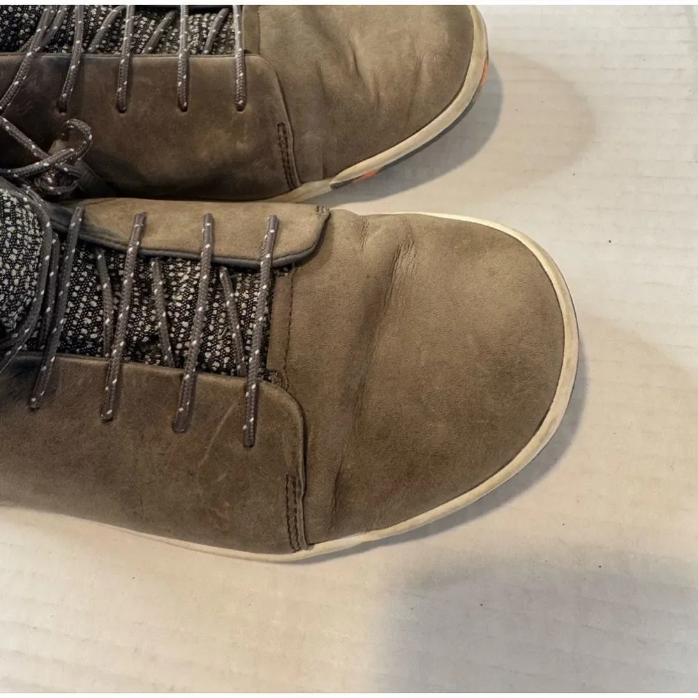 Women’s Plae Waterproof Boot  size 8.5